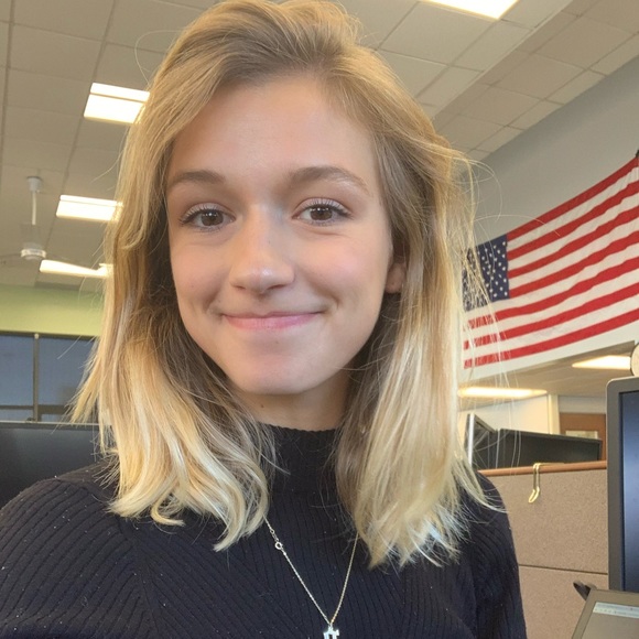 Meet your Posher, Gina - Picture 1 of 1